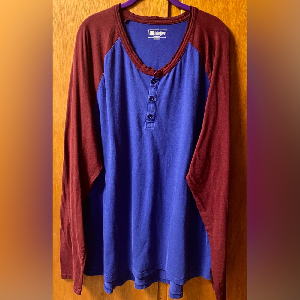 LuLaRoe Unisex  “Mark” Henley Raglan Sleeved Tee